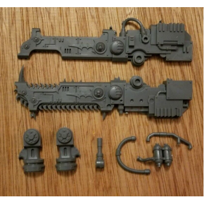Chaos Knight - Desecrator Reaper Chainsword