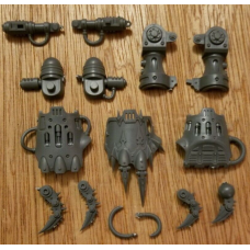 Chaos Knight - Desecrator Thunderstrike Gauntlet