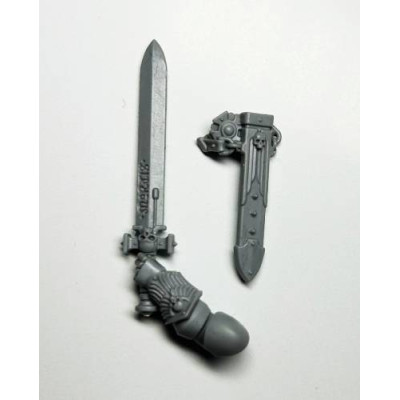 Company Heroes - Captain Mortis Relic Power Sword w Sheath