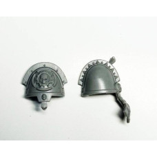 Company Heroes - Champion Crested Shoulder Pads